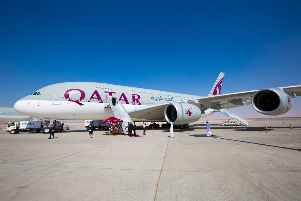 Qatar Airways Cargo lập đường bay thẳng Việt Nam - Pháp, đưa hơn 2.000 tấn khẩu trang, thiết bị y tế sang hỗ trợ Chính phủ Pháp